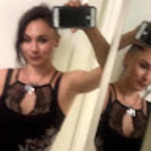 Meet your Posher, Desiree